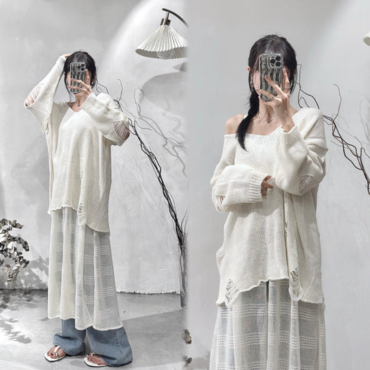 [預訂] V-neck oversized knit top / ivory