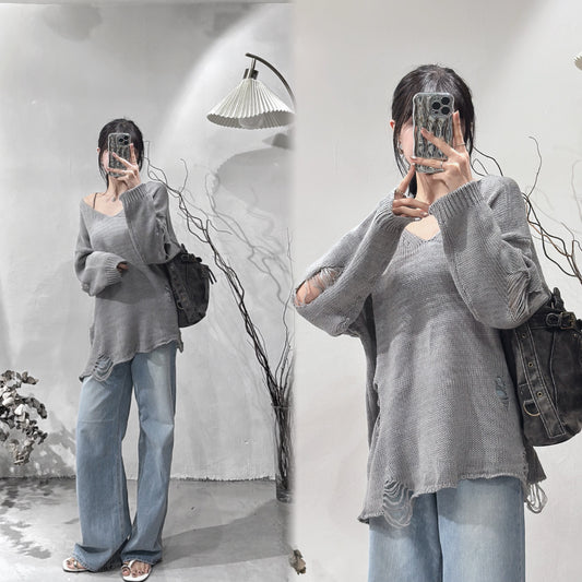 [預訂] V-neck oversized knit top / grey