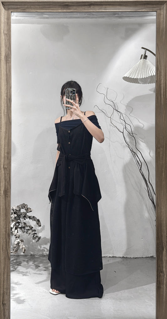 [預訂] Striped knit ops / black