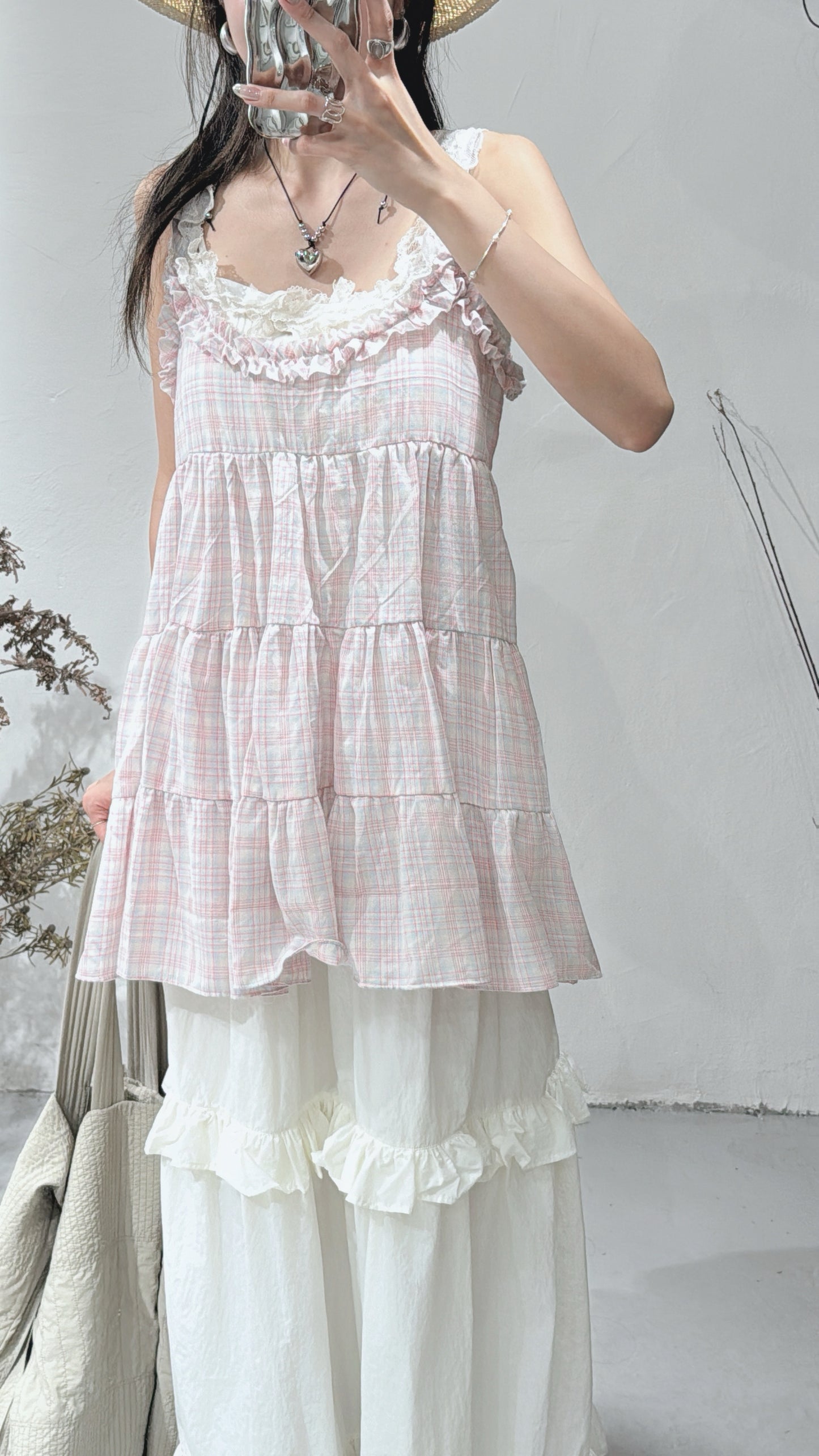 checked ruffle vest/ pink