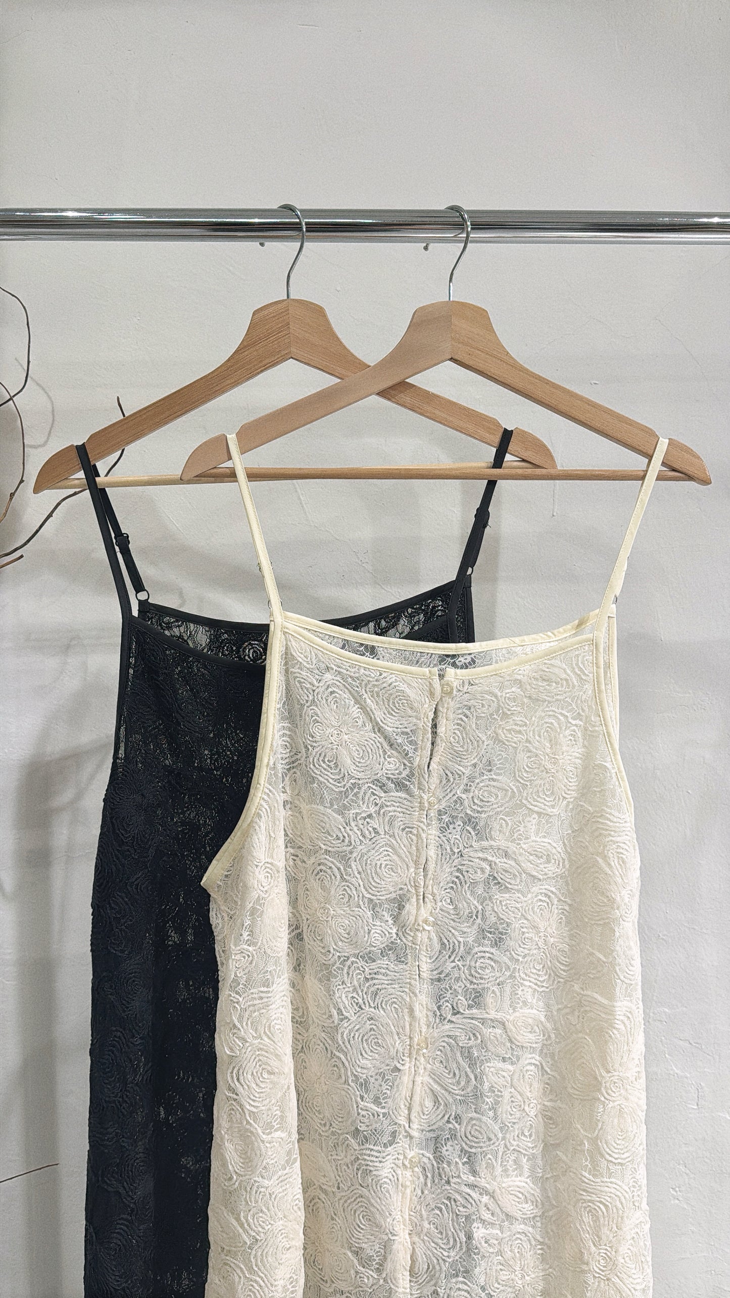 [ 現貨 / 預訂🪽⋆ ] [ 約會必備！] patterned ops • 2 colors